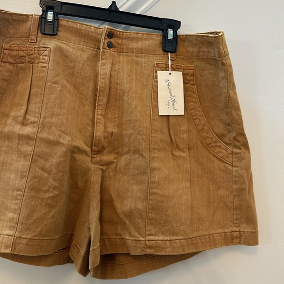 Universal Thread NWT women’s shorts size 16 - Picture 3 of 6
